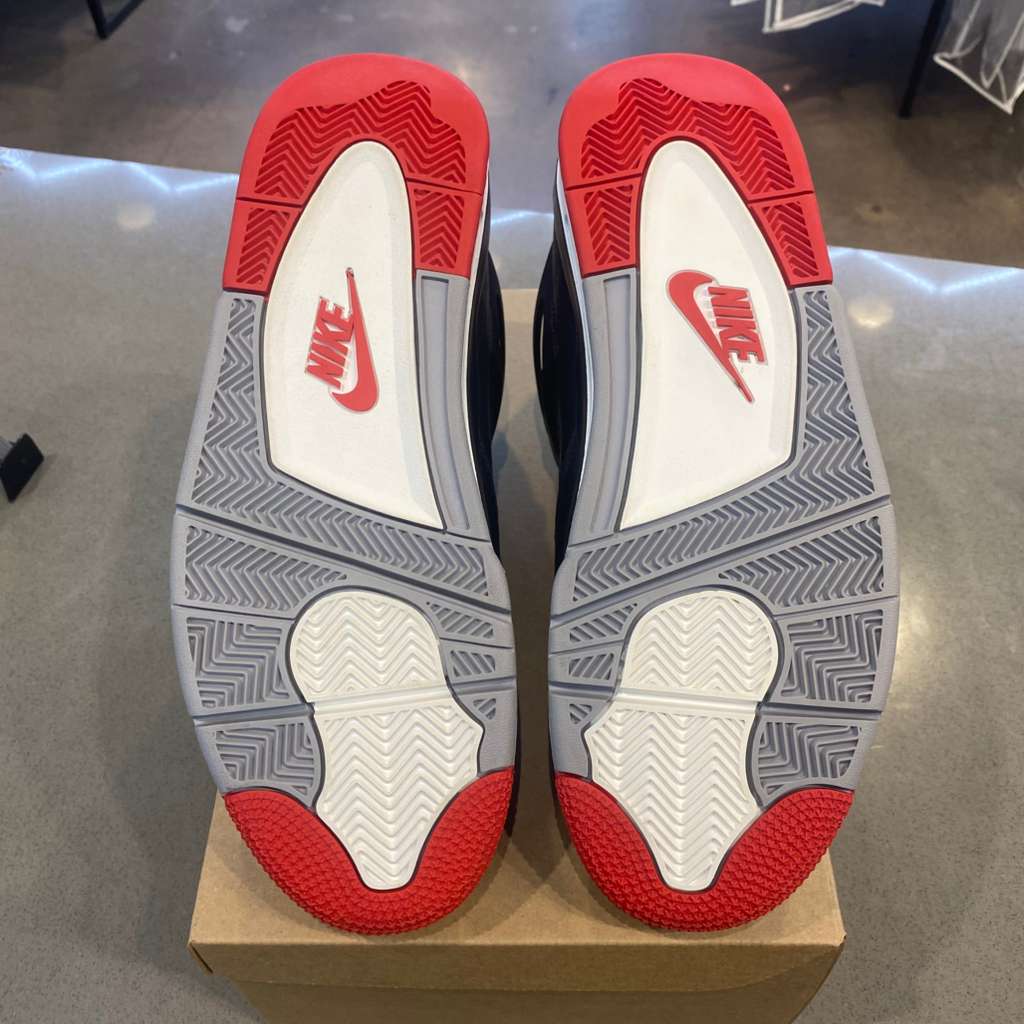 Jordan 4 Retro Bred Reimagined - Pre-Owned (Replacement Box)