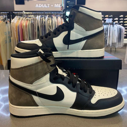 Jordan 1 Retro High Dark Mocha - Pre-Owned