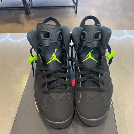 Jordan 6 Retro Electric Green Size 9 CT8529-003 - Pre-Owned