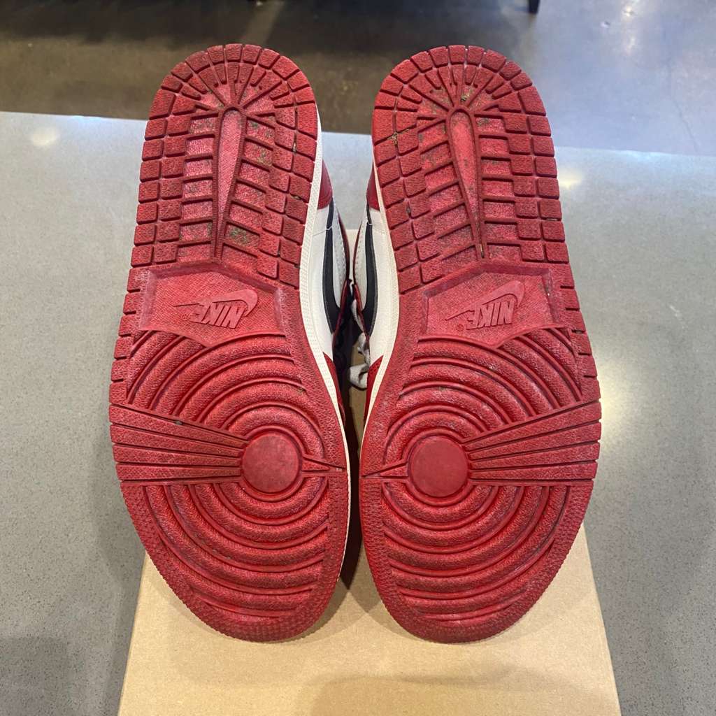 Jordan 1 Retro High OG Chicago Lost and Found - Pre-Owned (Replacement Box)