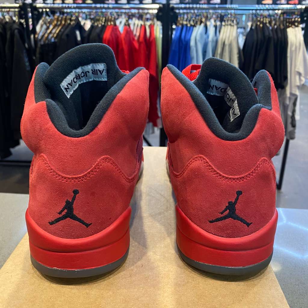 Jordan 5 Retro Red Suede Size 11 136027-602 - Pre-Owned (Replacement Box)