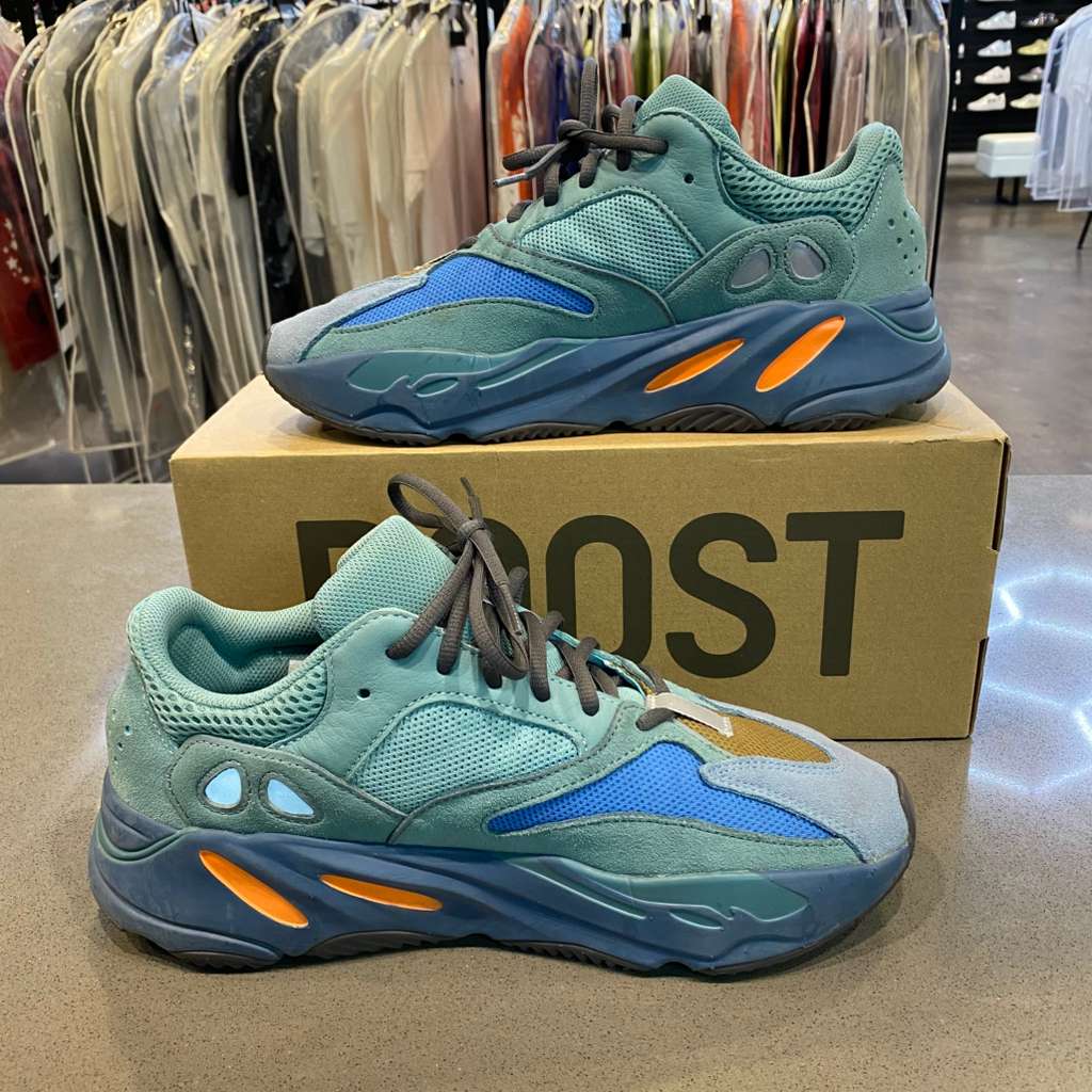 adidas Yeezy Boost 700 Faded Azure Size 9.5 GZ2002 - Pre-Owned
