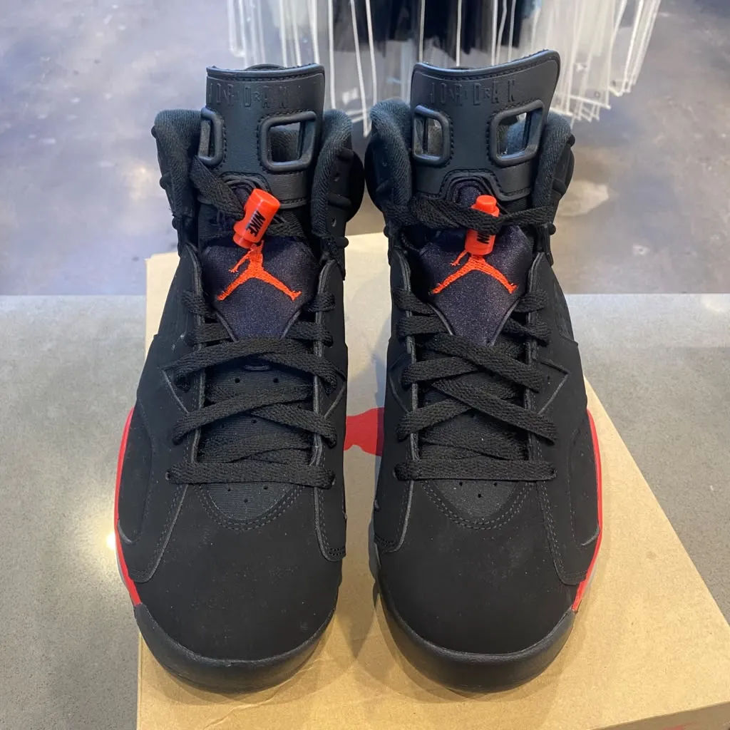 Jordan 6 Retro Infrared Salesman Size 10 CT8529-001 - Pre-Owned