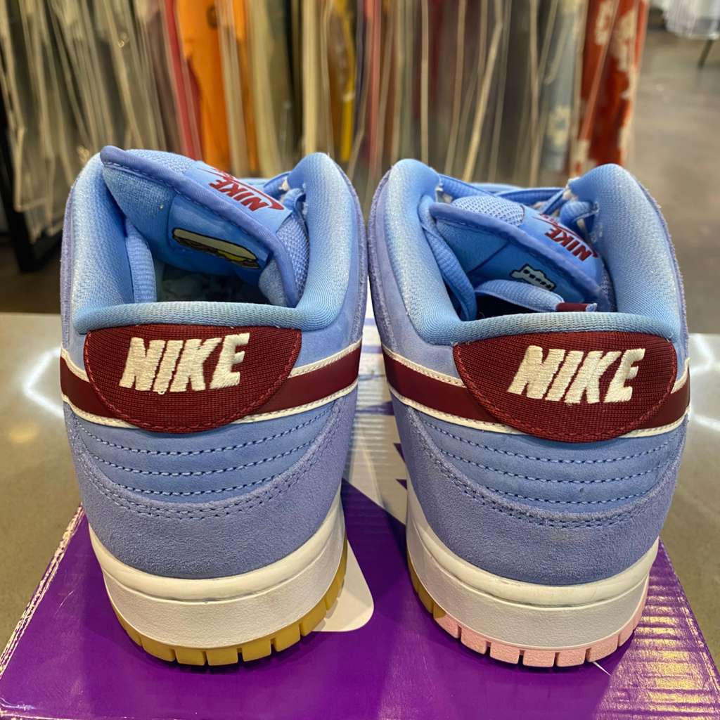 Nike SB Dunk Low Philadelphia Phillies - Pre-Owned