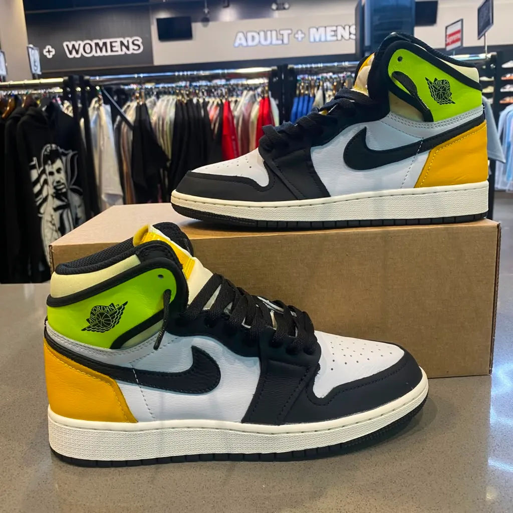 Jordan 1 Retro High White Black Volt University Gold (GS) Size 6.5Y 575441-118 - Pre-Owned (Replacement Box)