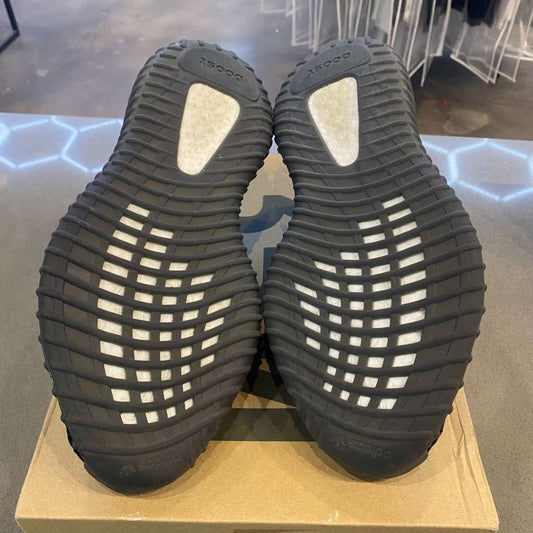 adidas Yeezy Boost 350 V2 Dazzling Blue - Pre-Owned