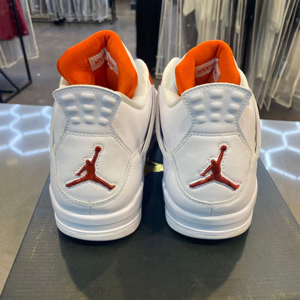 Jordan 4 Retro Metallic Orange - Pre-Owned